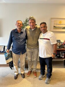 Leia mais sobre o artigo Empresário Victor Martins se encontra com Senador Carlos Portinho representando Cabo Frio e a Região dos Lagos