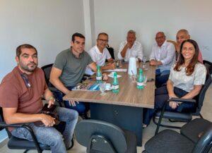 Leia mais sobre o artigo Prefeitos da Região dos Lagos se encontram em Iguaba Grande e reafirmam parceria em prol do desenvolvimento