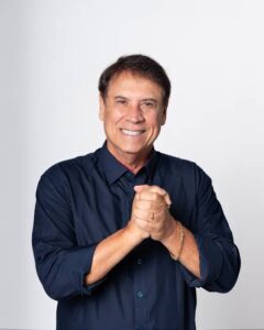 Leia mais sobre o artigo ‘Documento’ de Marquinho Mendes atesta regularidade como eleitor e nada tem a ver com sua inelegibilidade e contas reprovadas. Vai ter que provar estar limpo de verdade!