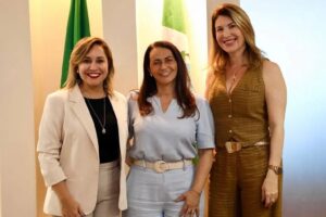 Leia mais sobre o artigo Contrato de transporte escolar em Araruama da Prefeita Daniela Soares dispara de R$ 3,5 milhões para R$ 65 milhões com empresa ligada a família Peres de Saquarema