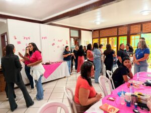 Leia mais sobre o artigo Servidoras da Secretaria de Turismo de Arraial do Cabo participam de ação especial em homenagem ao Outubro Rosa