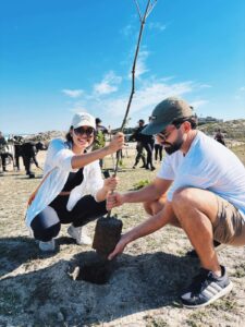 Leia mais sobre o artigo Arraial do Cabo promove plantio de mais de 150 mudas nativas na Praia Grande