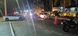 Leia mais sobre o artigo Homem é preso ao tentar entrar em Búzios com cocaína e crack durante operação policial