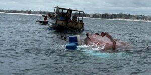 Leia mais sobre o artigo Guarda Marítima e Ambiental de Cabo Frio acompanha operação de reboque de embarcação no alto-mar