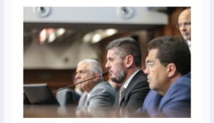 Leia mais sobre o artigo ALERJ APROVA INTEGRALIDADE DE PROVENTOS AOS FAMILIARES DE PMs MORTOS EM SERVIÇO PROPOSTA PELO PRESIDENTE BACELLAR