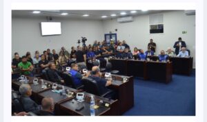 Leia mais sobre o artigo Com participação da sociedade, audiência pública na Câmara debate regulamentação dos ferros-velhos em Cabo Frio