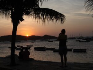 Leia mais sobre o artigo Búzios se alinha as principais cidades turísticas do Brasil com criação da taxa de turismo sustentável para turistas e visitantes