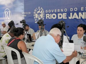 Leia mais sobre o artigo Mais de mil atendimentos marcam ação “RJ Para Todos + Serviços” realizada em Búzios