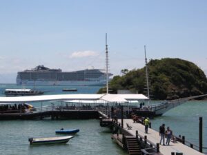 Leia mais sobre o artigo Temporada de cruzeiros movimenta Búzios com a chegada de 10 navios em novembro