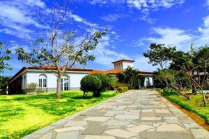 Leia mais sobre o artigo Circulação de nota falsa sobre médicos em Búzios levanta suspeita de ação política para gerar confusão