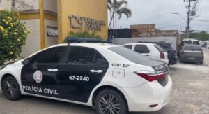 Leia mais sobre o artigo Mulher é presa em cartório suspeita de aplicar golpes imobiliários na Região dos Lagos