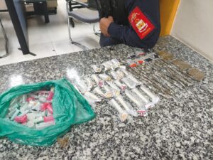 Leia mais sobre o artigo PROEIS prende suspeito de tráfico durante patrulhamento em Monte Alto