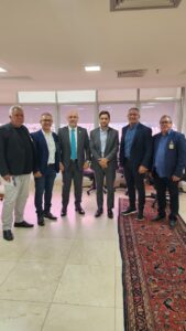 Leia mais sobre o artigo Prefeitos da Região dos Lagos participam de reunião no Tribunal de Contas sobre desvinculação de receitas