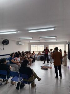 Leia mais sobre o artigo Formação Continuada de Arraial do Cabo realiza Curso de Noções de Primeiros Socorros