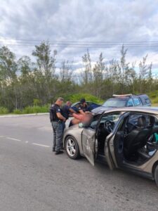 Leia mais sobre o artigo Homem é preso após agredir companheira e resistir à abordagem em Arraial do Cabo