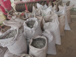 Leia mais sobre o artigo Secretaria de Agricultura de Iguaba Grande firma parceria para doação de adubo orgânico a produtores locais