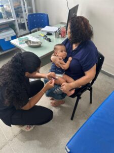 Leia mais sobre o artigo VACINAÇÃO CONTRA A GRIPE TEM ALTA ADESÃO E DOSES SE ESGOTAM ANTES DO FIM DO DIA EM ARRAIAL DO CABO