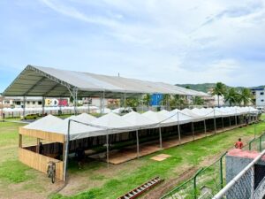 Leia mais sobre o artigo Estrutura para Festival da Lula ganha forma no Barcelão, em Arraial do Cabo