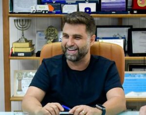 Leia mais sobre o artigo Prefeito de Campos, Wladimir Garotinho anuncia renúncia e vice assume a partir de quinta-feira (02)