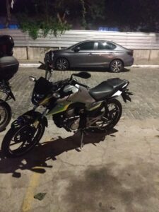 Leia mais sobre o artigo Moto roubada é recuperada em Arraial do Cabo