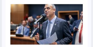 Leia mais sobre o artigo PROJETO APROVADO PREVÊ MULTA PARA ATOS DISCRIMINATÓRIOS CONTRA IDOSOS