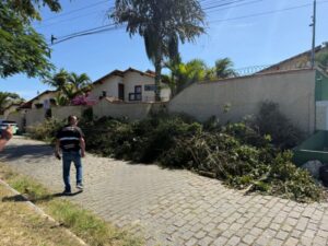 Leia mais sobre o artigo Fiscalização conjunta entre Secretarias interdita estabelecimento irregular e notifica condomínio em Búzios