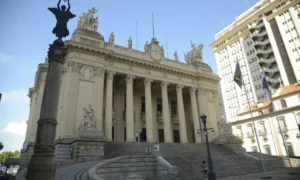 Leia mais sobre o artigo Renan Jordy assume vaga de Bacellar após retotalizção de votos no TRE; Alerj deve eleger novo presidente nos próximos dias