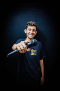 Leia mais sobre o artigo Ex-The Voice Kids canta no Festival da Lula em Arraial do Cabo