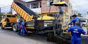 Leia mais sobre o artigo Obras de drenagem e pavimentação avançam em Tamoios e chegam à etapa de asfaltamento na Rua das Pacas