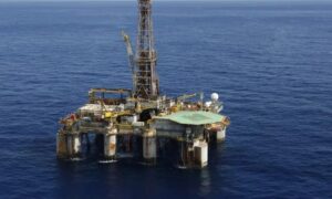 Leia mais sobre o artigo Aumento de R$ 10 bi na receita, gerado pela alta do petróleo, pode levar o Estado do Rio a zerar déficit orçamentário