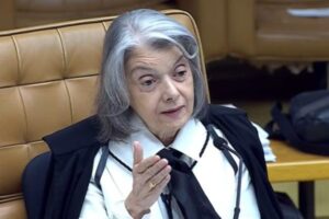Leia mais sobre o artigo STF inicia julgamento sobre redistribuição de royalties do petróleo, mas voto da relatora Cármen Lúcia é adiado