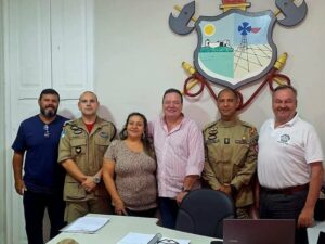 Leia mais sobre o artigo Secretaria de Turismo de Búzios realiza reunião com comando do 18º Grupamento de Bombeiro Militar de Cabo Frio e Guarnição do GBM Búzios