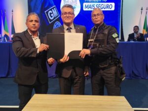 Leia mais sobre o artigo Búzios participa da Semana da Segurança Pública em Macaé e adere ao Programa Município Mais Seguro
