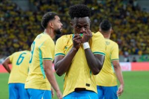 Leia mais sobre o artigo Brasil goleia o Panamá no Maracanã: 6 a 2