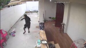 Leia mais sobre o artigo Casal de empresários é assaltado dentro de casa em Iguaba Grande