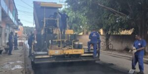 Leia mais sobre o artigo Pavimentação avança na Rua das Pacas, em Tamoios, e alcança 1,15 km de asfalto