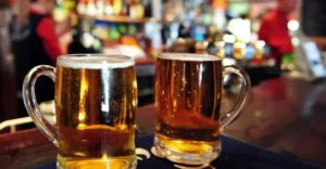 Leia mais sobre o artigo Refrigerantes, álcool e cigarros vão ficar mais caros com novo imposto em 2027