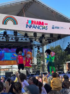 Leia mais sobre o artigo Arraial do Cabo realiza terceira edição da Jornada das Infâncias com programação gratuita para crianças e famílias