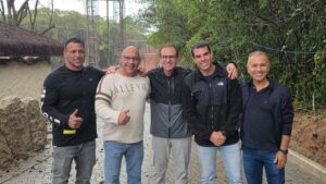 Leia mais sobre o artigo Vantoil Martins destaca geração de empregos durante visita de Eduardo Paes à Ilha dos Dinossauros