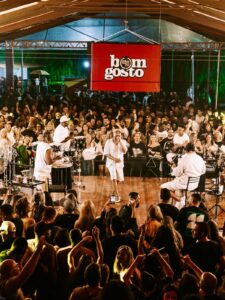 Leia mais sobre o artigo Prefeitura de Arraial do Cabo confirma Arraial Fan Fest na segunda fase do Brasil na Copa do Mundo com Bom Gosto