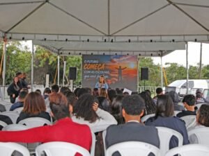Leia mais sobre o artigo Conexão Futuro reúne cerca de 300 estudantes em ação voltada à preparação de jovens para o mundo do trabalho