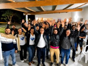 Leia mais sobre o artigo VANTOIL RECEBE APOIO DE LIDERANÇAS EM ENCONTRO COM MORADORES DO RETIRO