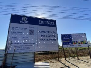 Leia mais sobre o artigo Parceria entre Governo Federal e Prefeitura de Búzios marca início da construção da nova pista de skate