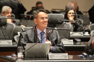 Leia mais sobre o artigo Presidente do TRE-RJ pede que partidos filtrem candidatos ligados ao tráfico e à milícia: ‘não vai passar por aqui’