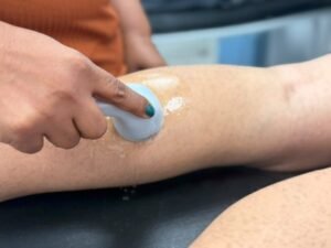 Leia mais sobre o artigo Prefeitura de Búzios reforça reabilitação com novos equipamentos para fisioterapia e ampliação da equipe