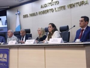 Leia mais sobre o artigo Búzios participa de simpósio estadual sobre os 36 anos do Estatuto da Criança e do Adolescente
