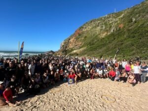 Leia mais sobre o artigo Centenas de pessoas participam do evento Trilha + Funcional + Dança em Geribá