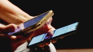 Leia mais sobre o artigo Estado do Rio registrou um caso de estelionato a cada 4 minutos no ano passado; golpes mais comuns incluem Pix, WhatsApp e falsa central bancária