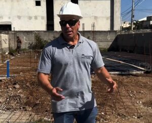 Leia mais sobre o artigo Ex-secretário de Esportes de Arraial do Cabo morre baleado dentro de imobiliária em São Pedro da Aldeia