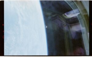 Leia mais sobre o artigo EUA divulgam imagens de OVNI registradas por astronautas no ônibus espacial Columbia